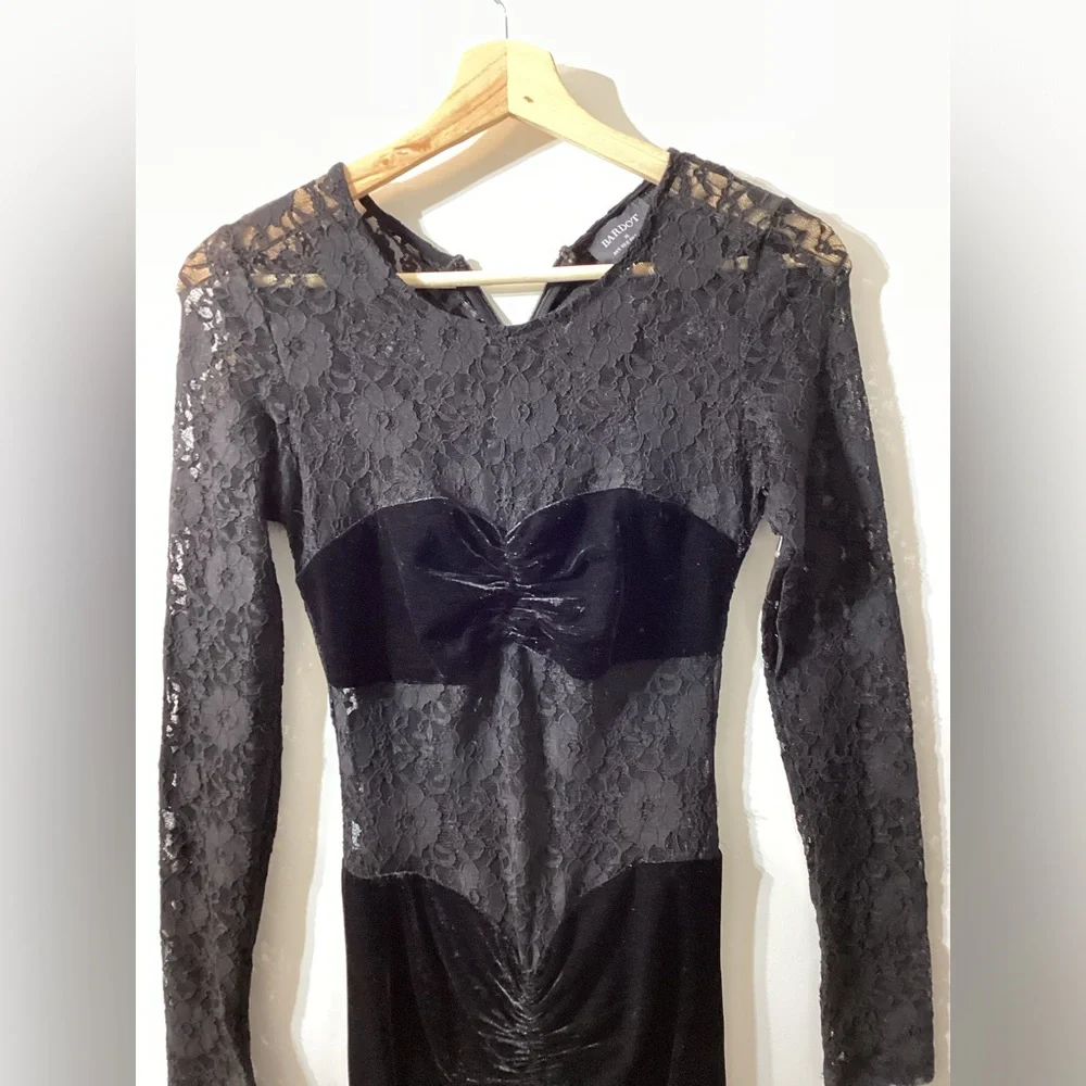 Bardot helenie velour lace maxi dress‎ in black - Picture 7 of 15